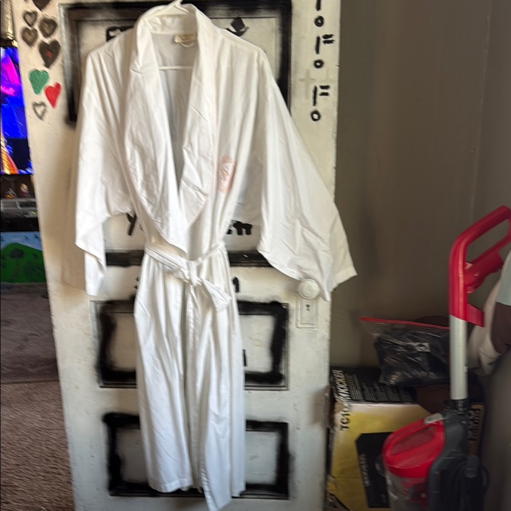 Elegant White Women's Robe